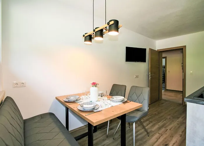 Vom Gerslosstein Zum Rumerblick By Interhome *