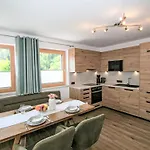 Vom Gerslosstein Zum Rumerblick By Interhome דירה Aschau Im Zillertal
