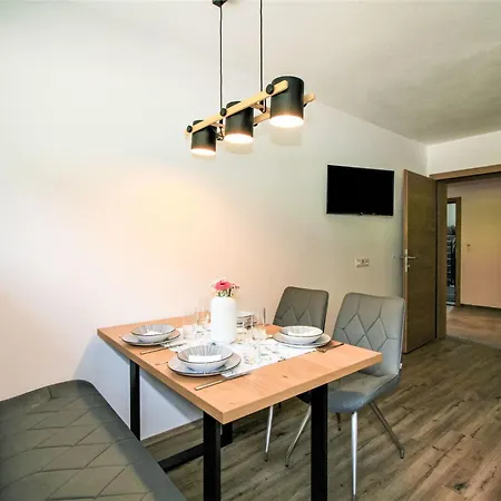 Vom Gerslosstein Zum Rumerblick By Interhome *