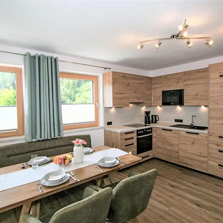 Vom Gerslosstein Zum Rumerblick By Interhome Apartman Aschau Im Zillertal